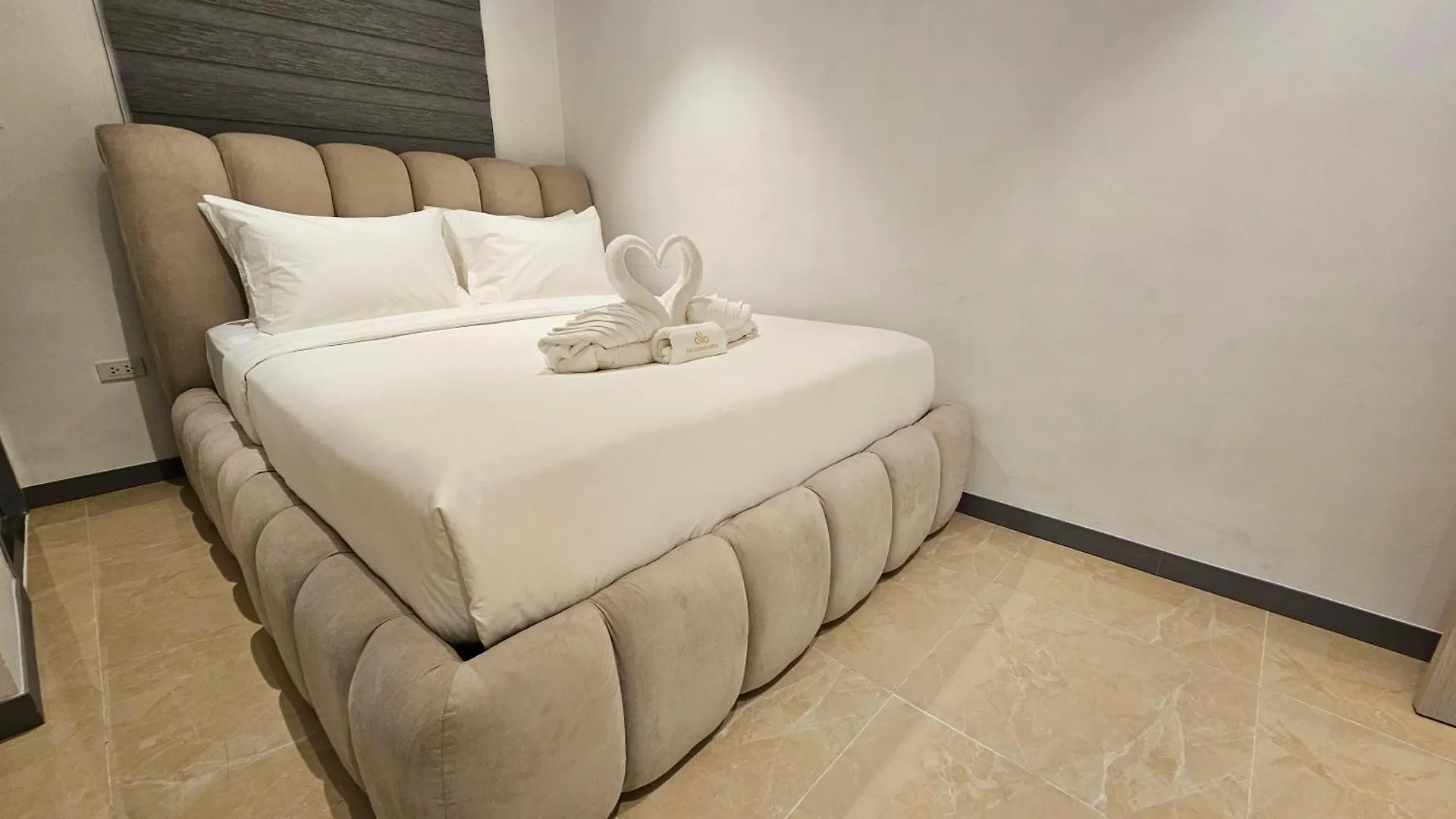 The Clover Hotel Angeles